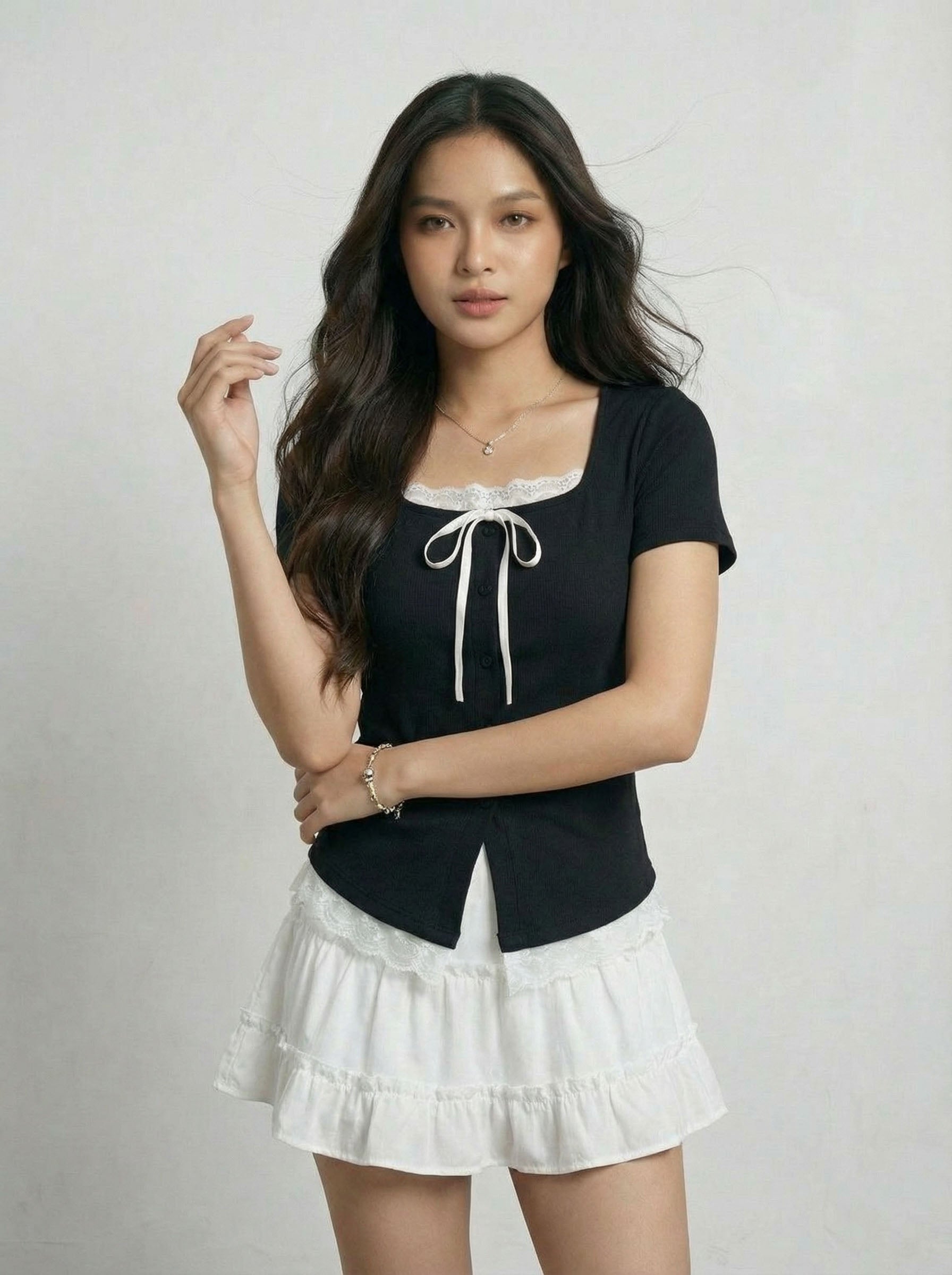 Trendy Two-Piece Look Lace Trim Patchwork Short Sleeve T-Shirt