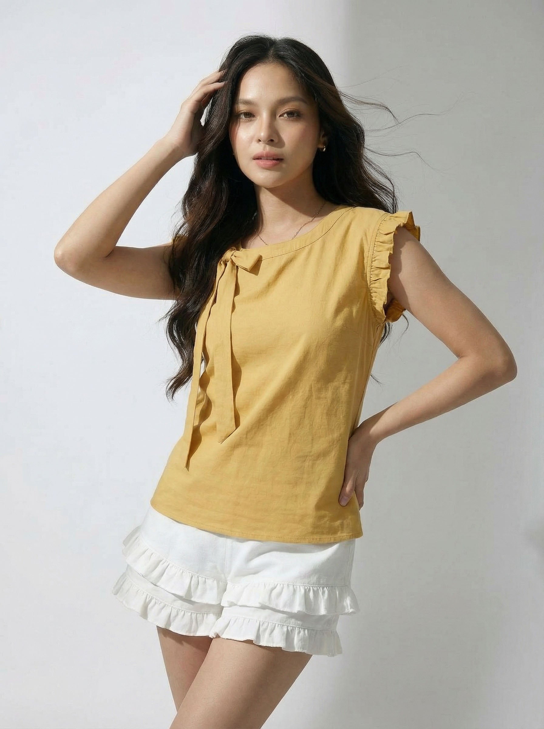 Versatile Sweetheart Style Bow Detail Ruffled T-Shirt