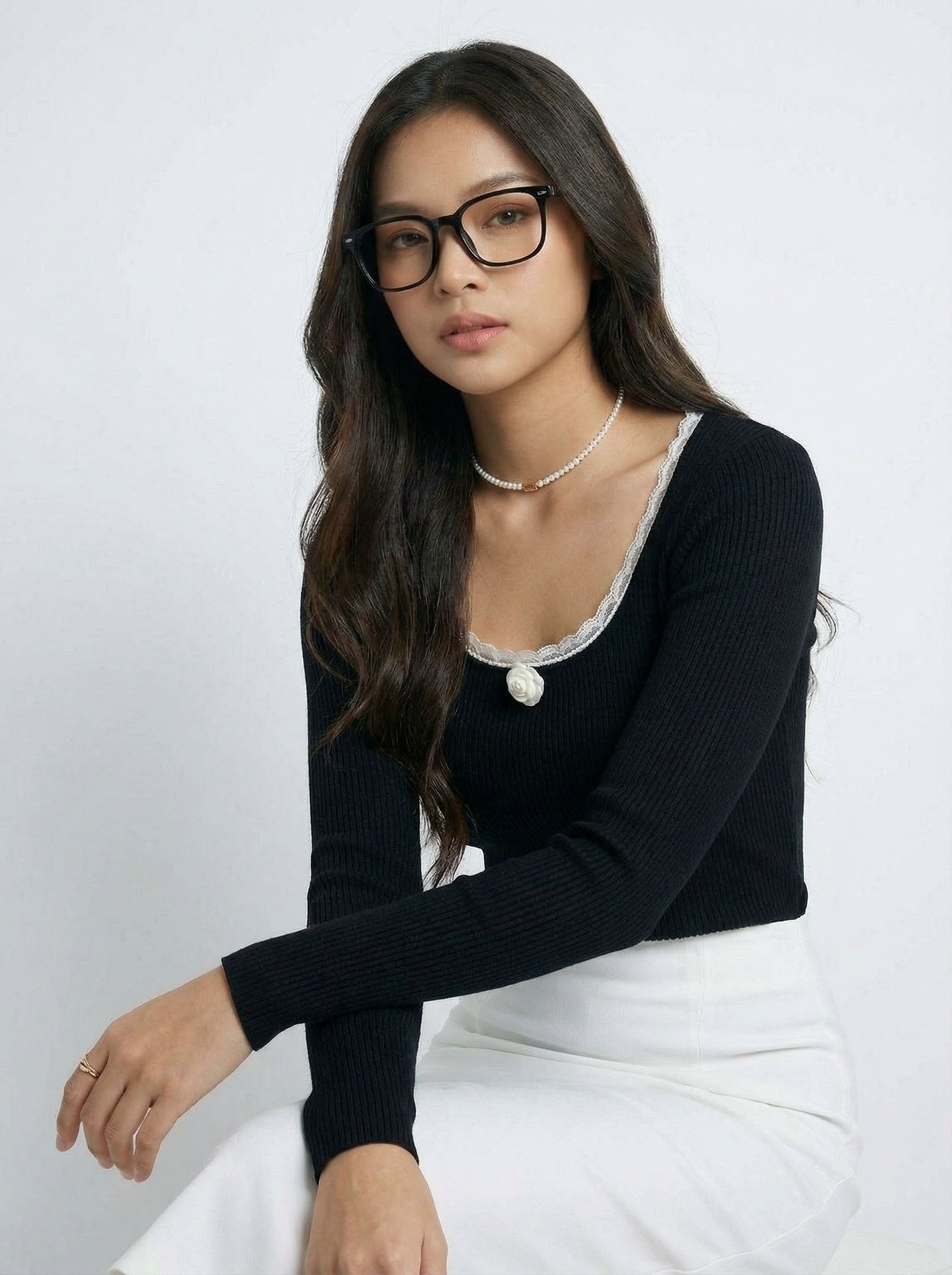 Floral Lace Crew Neck Slim Knit